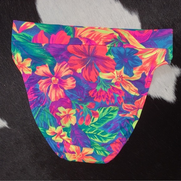 Y2K Victoria’s Secret Swim Pink Strapless Bikini Top with Vintage 90s Bottom set - Picture 9 of 13